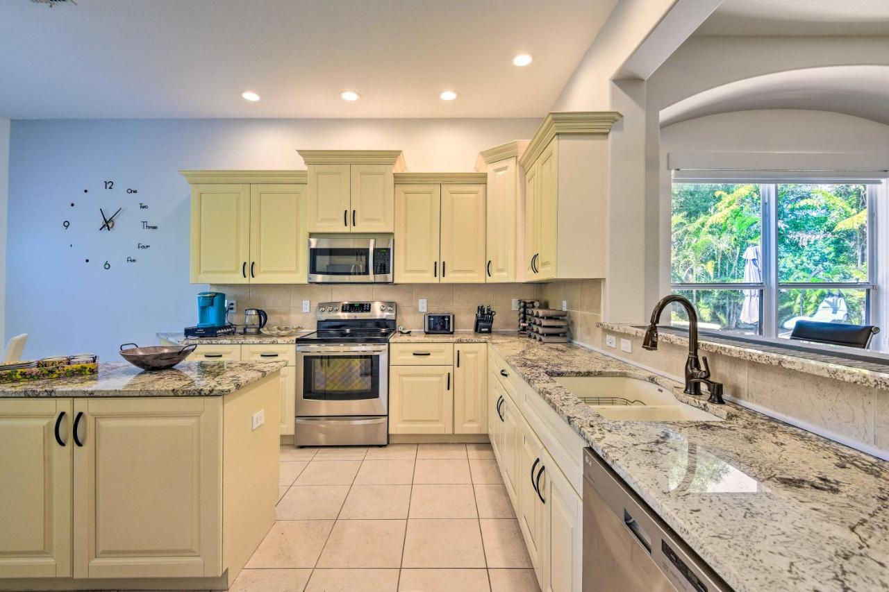 Villa Sun-Soaked Sarasota Oasis With Pool And Hot Tub! Exterior foto