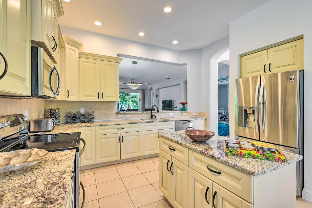 Villa Sun-Soaked Sarasota Oasis With Pool And Hot Tub! Exterior foto
