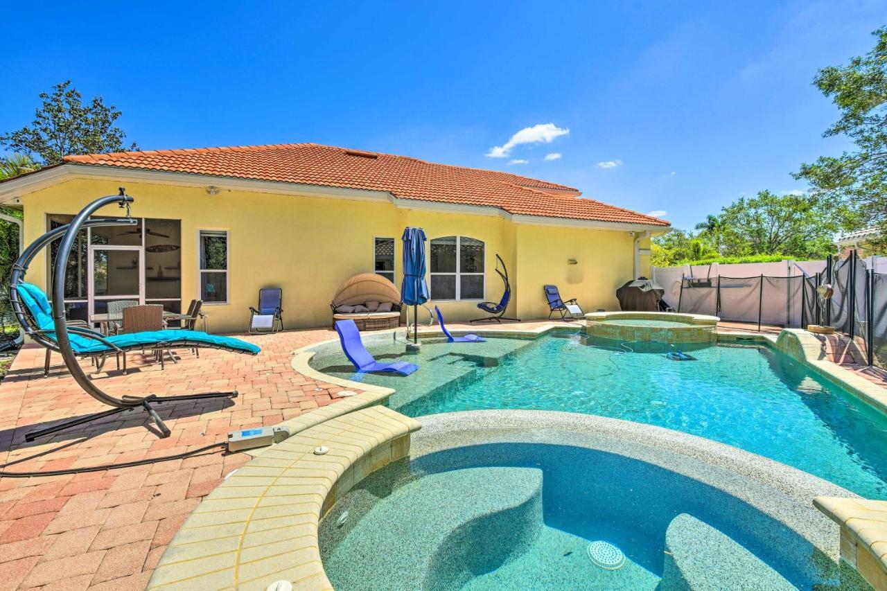 Villa Sun-Soaked Sarasota Oasis With Pool And Hot Tub! Exterior foto